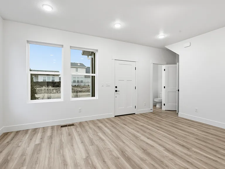 2144 E Deep Purple Ln — Photo 5