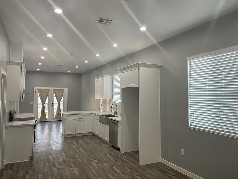 17745 Vista Point Dr — Photo 9