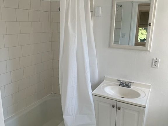 4th image of 12218 Venice Blvd APT A