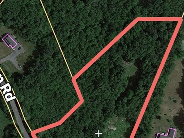 3 Clapp Rd, Hardwick, MA 01037