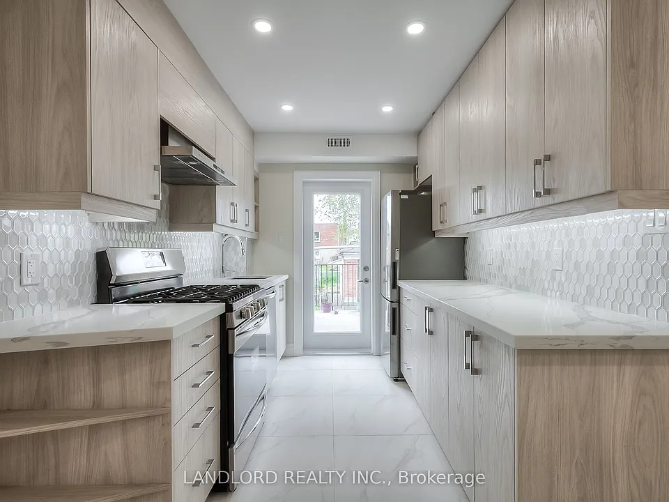 36 Yore Rd #MAIN