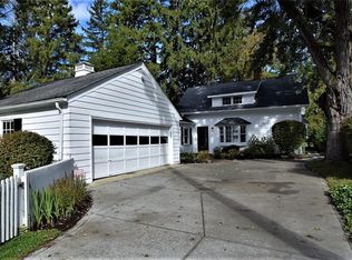 7613 Colvin Rd, Gates Mills, OH 44040