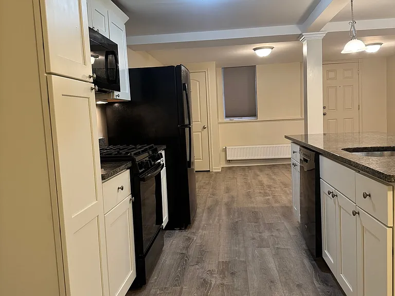 28 Reed St #1 — Photo 6