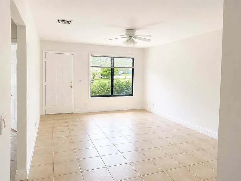 9202 E Highland Pines Blvd — Photo 3