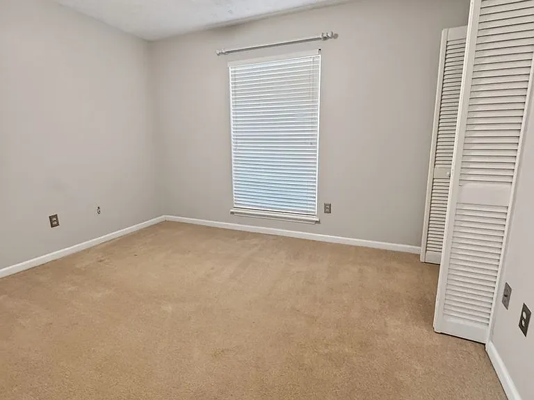 454 Floyd Cir — Photo 13