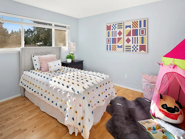 7037 NE 137th St — Photo 23