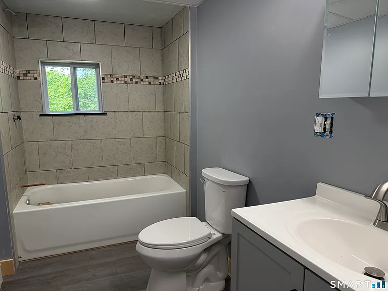 106 Rockwell St #1 — Photo 2