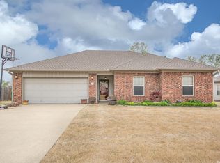 36 Chickasaw Dr, Austin, AR 72007