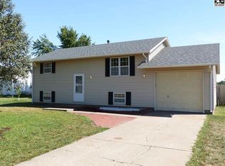 1112 Manor Rd, Lyons, KS 67554