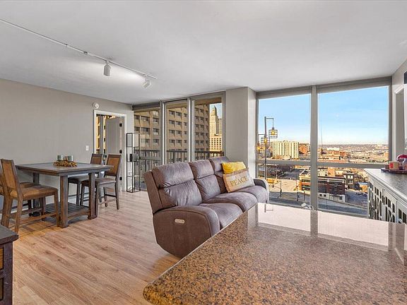 5th image of 600 E Admiral Blvd #1403