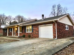 927 Trail Dr, Henderson, KY 42420