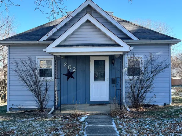 202 1st Ave, Audubon, IA 50025