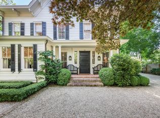 225 First Neck Ln, Southampton, NY 11968