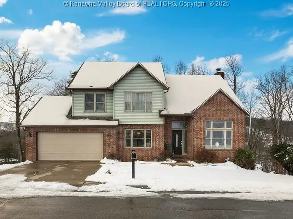 33 Villa Oaks Cir, Cross Lanes, WV 25313