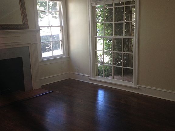 3rd image of 519 Stephenson St