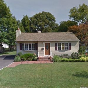 189 Locust Drive, Bay Shore, NY, 11706