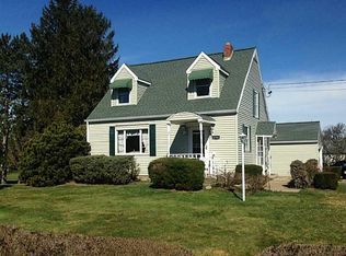 3750 Crestwood Dr, Erie, PA 16510