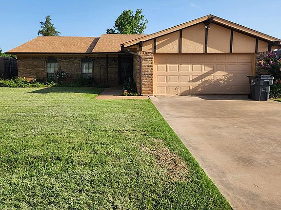 4th image of 1707 Downhill Dr