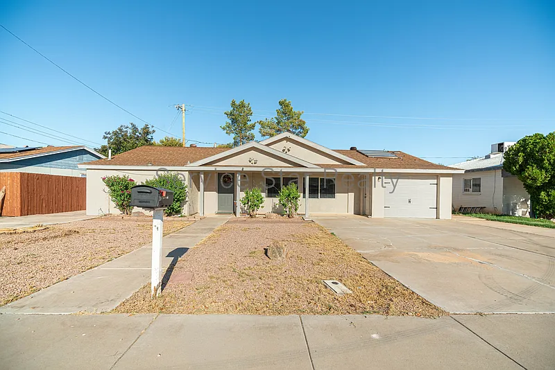 7 S Catalina St