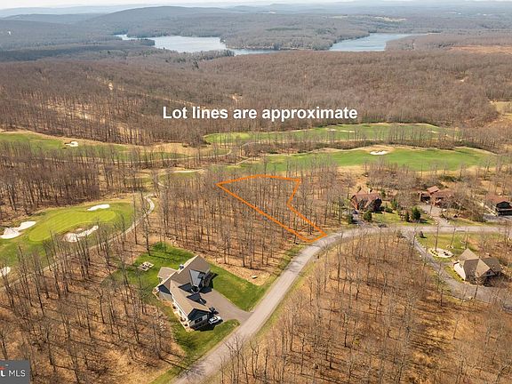 3rd image of 12 Greenbrier Dr