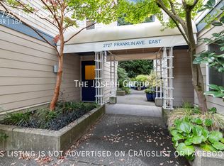 2727 Franklin Ave E APT 205, Seattle, WA 98102