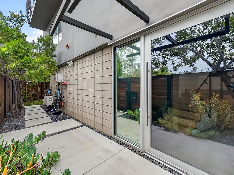 404 Grand Blvd — Photo 64
