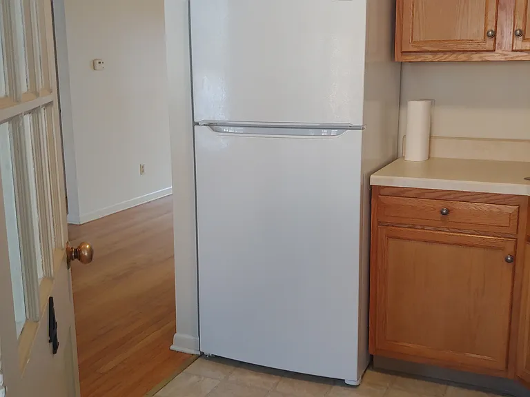 302 Kenwood Ave #3 — Photo 5