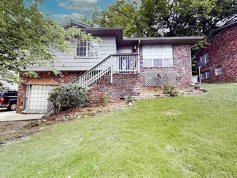 5509 11th Avenue South - 1 — Photo 2