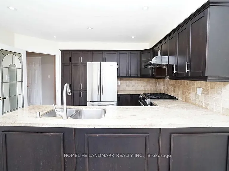 4887 Natkarni Cres — Photo 11