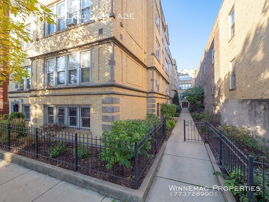 2nd image of 4630A N Ashland Ave APT A3e