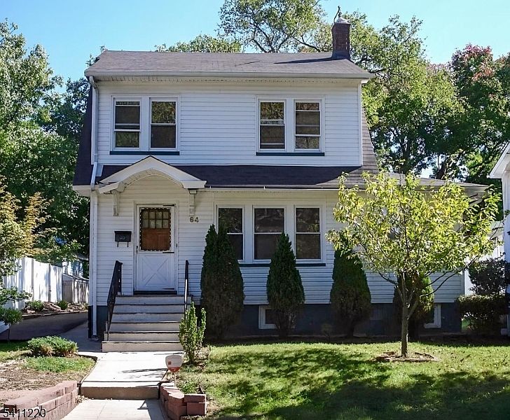 1st image of 64 Fernwood Rd