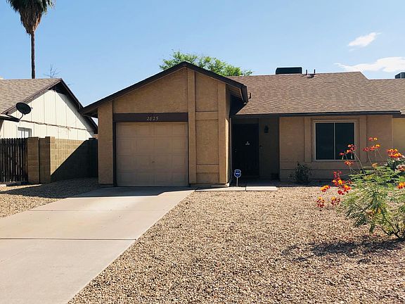 2nd image of 2825 E Isabella Ave