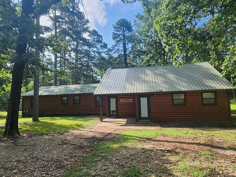 3 Bedroom. 2 Bath living quarters with full kitchen, living, and dining.
Office space.
Bonus room for 3rd bedroom, laundry, or storage space.