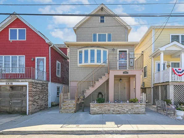 20 W 18th Rd, Broad Channel, NY 11693