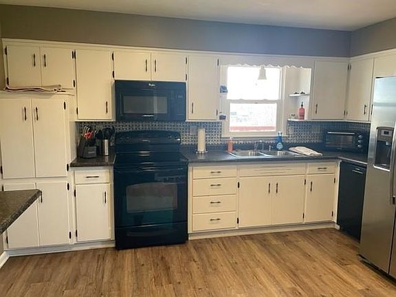 5th image of 3204 Floral Ave