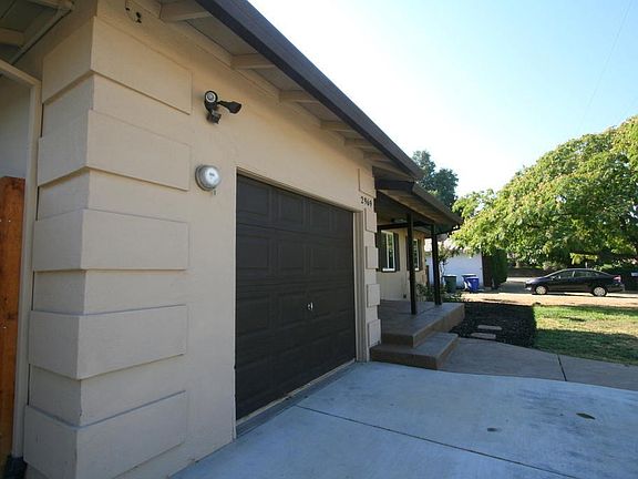 Stucco banding accents