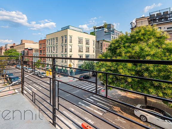 3rd image of 197 Humboldt St #2A