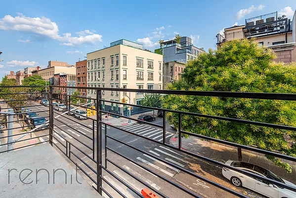 Rented by Rennit Inc. | media 2