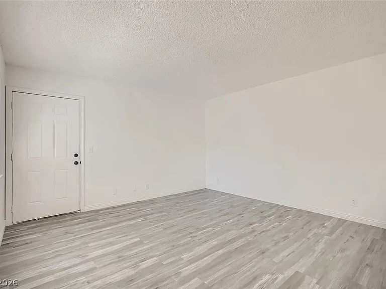 4364 Tara Ave #D — Photo 3