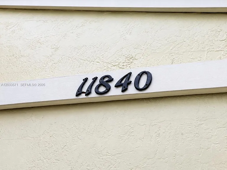 11840 SW 99th St #11840 — Photo 25