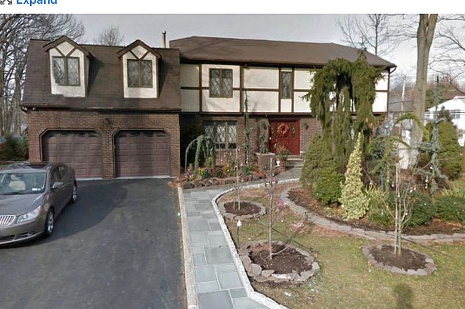 1st image of 2 Johanna Ln