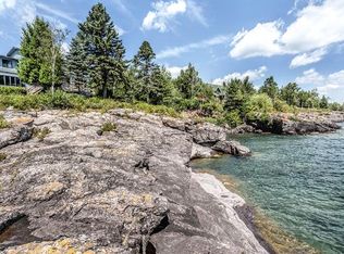 870 Old North Shore Ct, Two Harbors, MN 55616