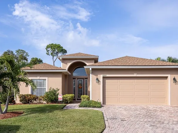 4249 Berwick Dr, Lake Wales, FL 33859