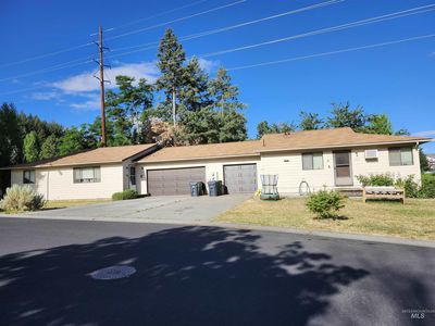 1403/1405 Pine Cone Rd, Moscow, ID, 83843