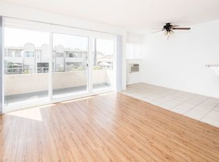 1928 Chariton St, Los Angeles, CA 90034