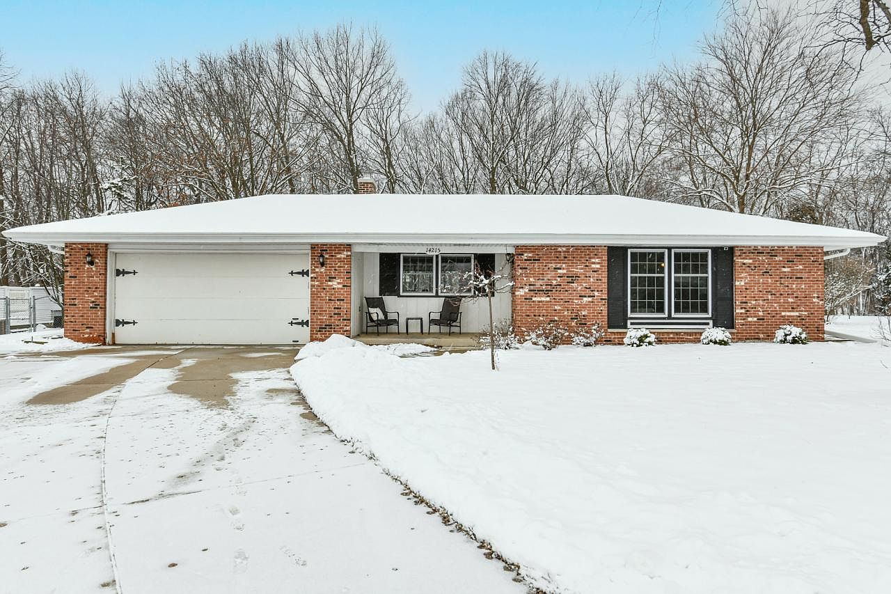 14215 West Beechwood TRL, New Berlin, WI 53151 Zillow