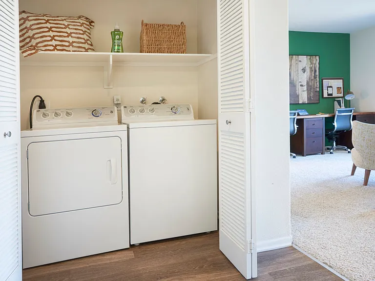 The Promenade Rio Vista Apartments — Photo 16