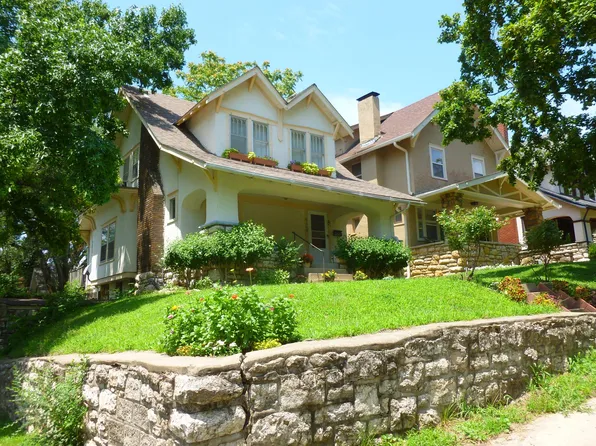 4146 Charlotte St, Kansas City, MO 64110