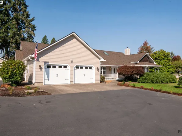 26077 England Loop, Veneta, OR 97487