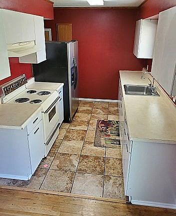 5th image of 403 Davidson Dr